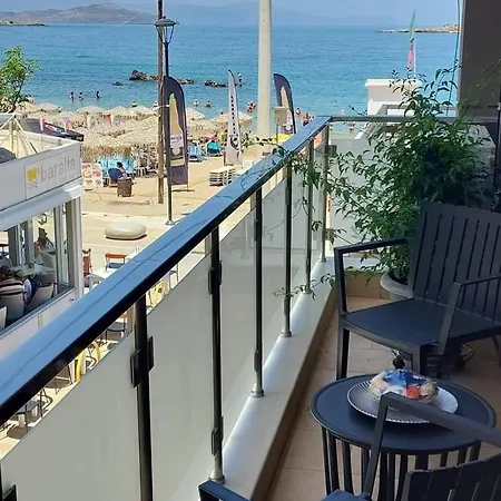 Rika's Seaside Apartment *